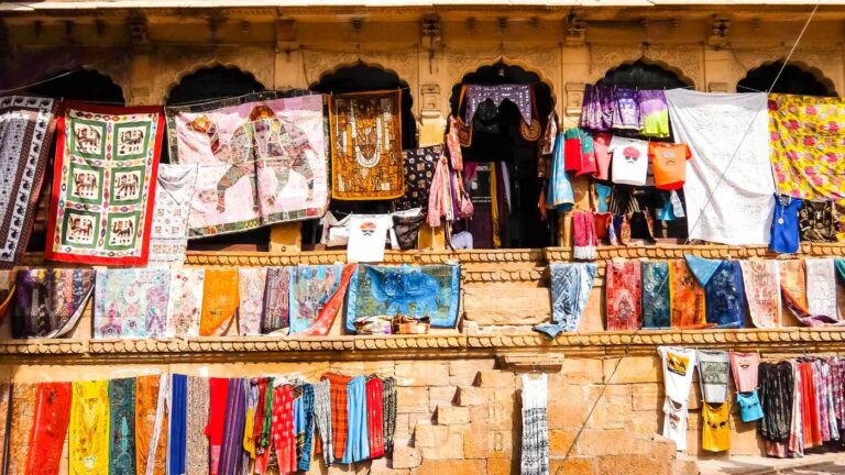 Shopping And Handicrafts At The Jaisalmer Desert Festival